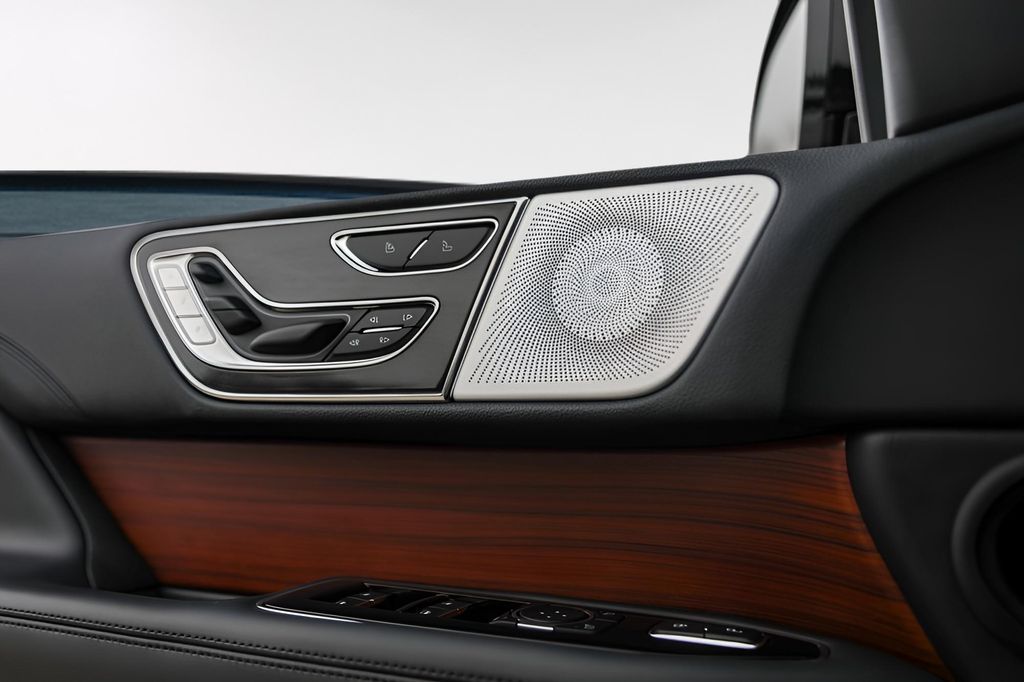 Used Car 2024 Lincoln Navigator L  L Reserve For Sale Under $70,000 In Austin, Texas