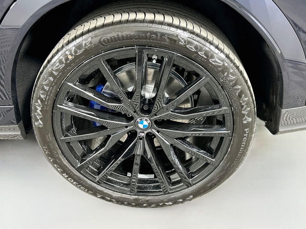 Thumbnail: 2027 BMW X6 - 23