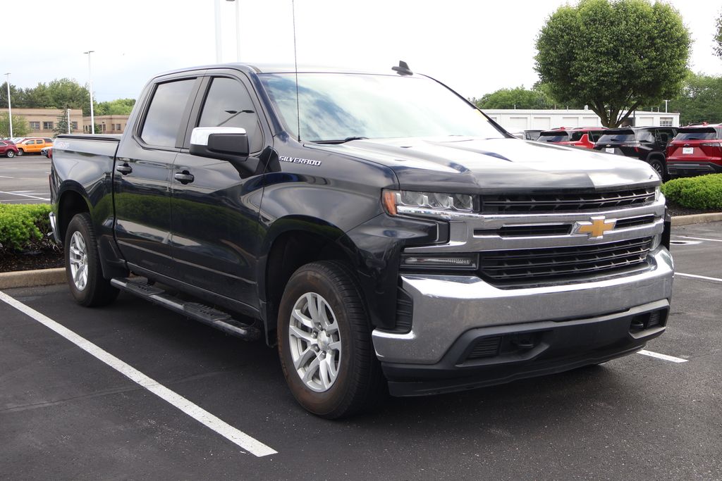 2019 Chevrolet Silverado 1500 LT 3
