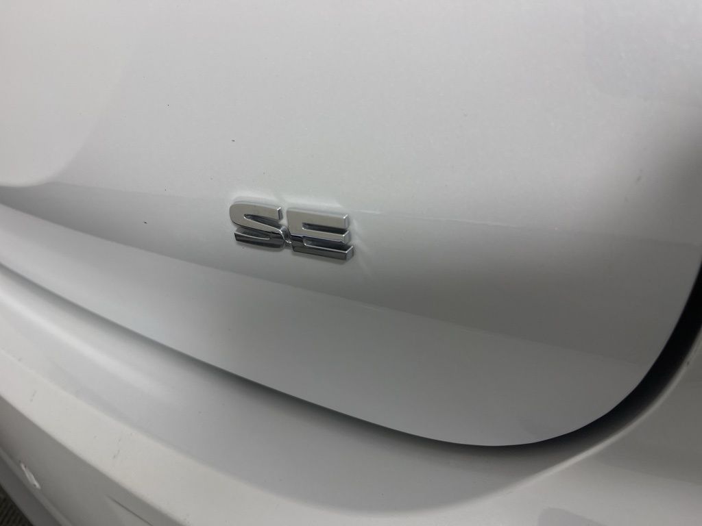 Thumbnail: 2025 Mitsubishi Outlander - 4