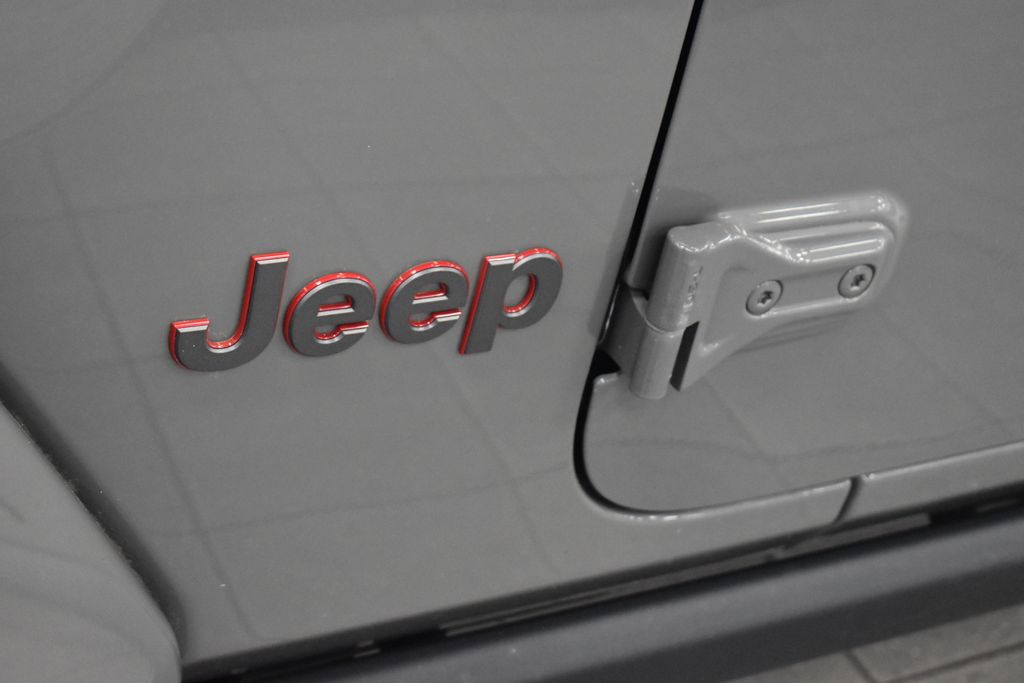 Thumbnail: 2020 Jeep Gladiator - 11
