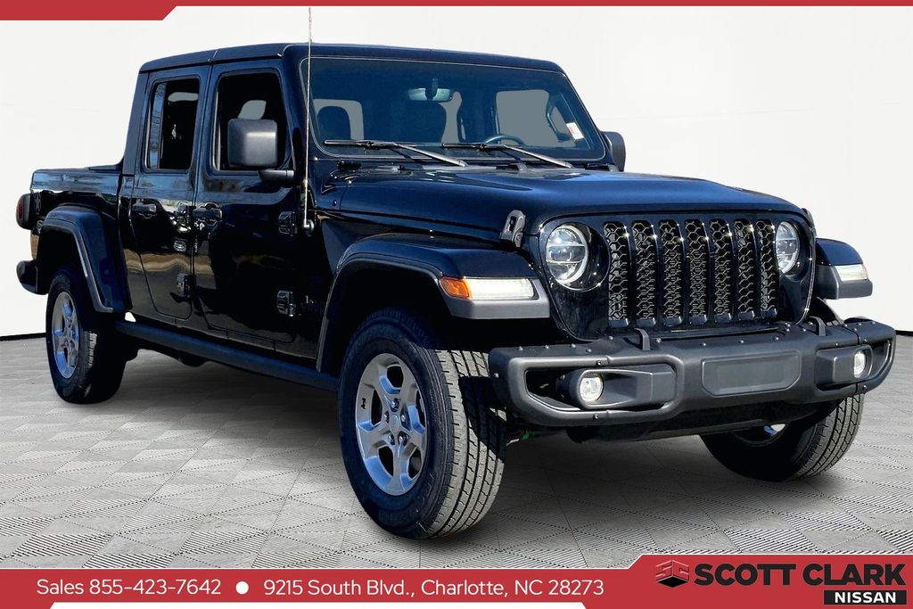 2021 Jeep Gladiator Sport