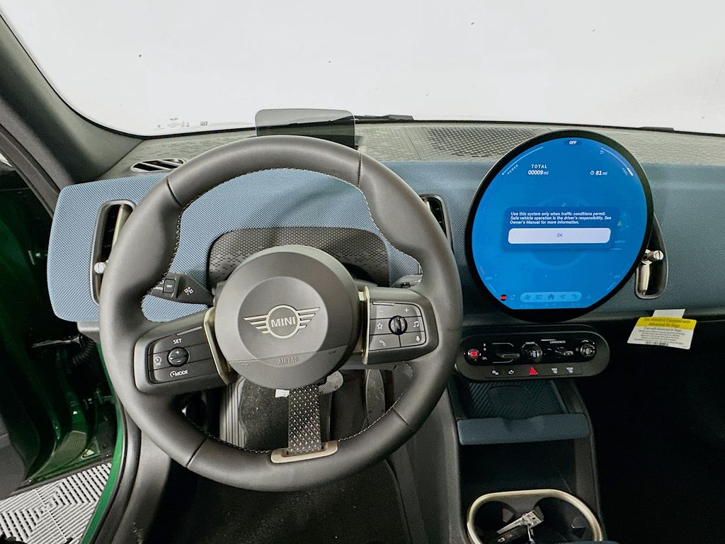 2025 MINI Cooper Countryman Iconic 10