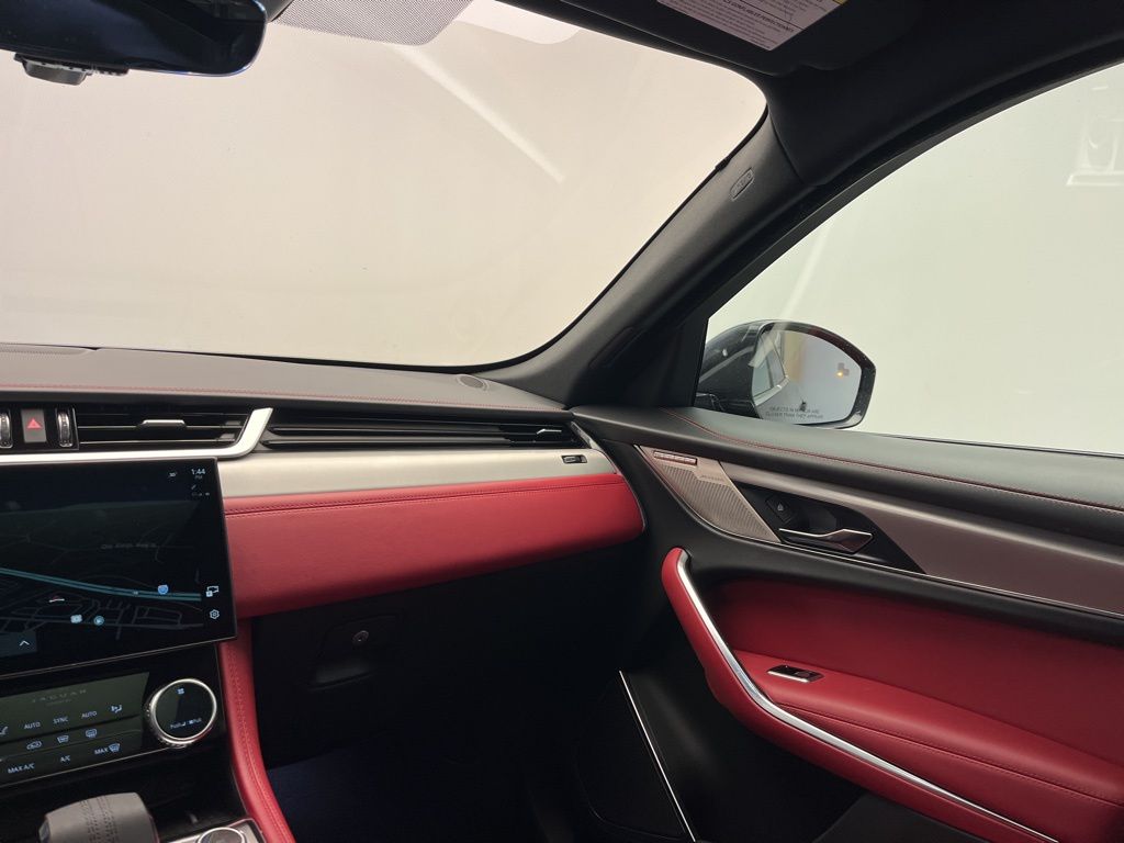 Thumbnail: 2021 Jaguar F-Pace - 26