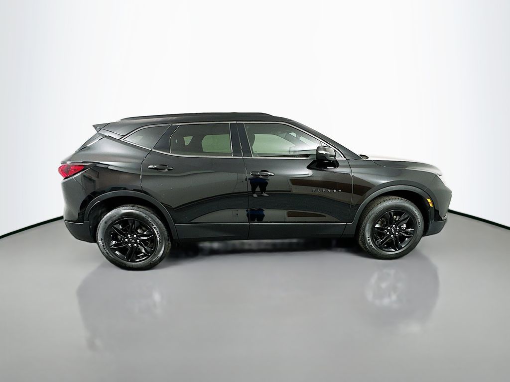 Thumbnail: 2021 Chevrolet Blazer - 4