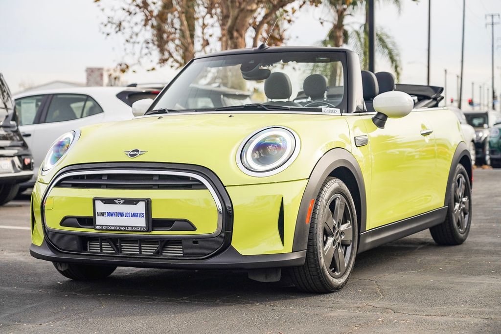 2022 MINI Cooper Signature 5