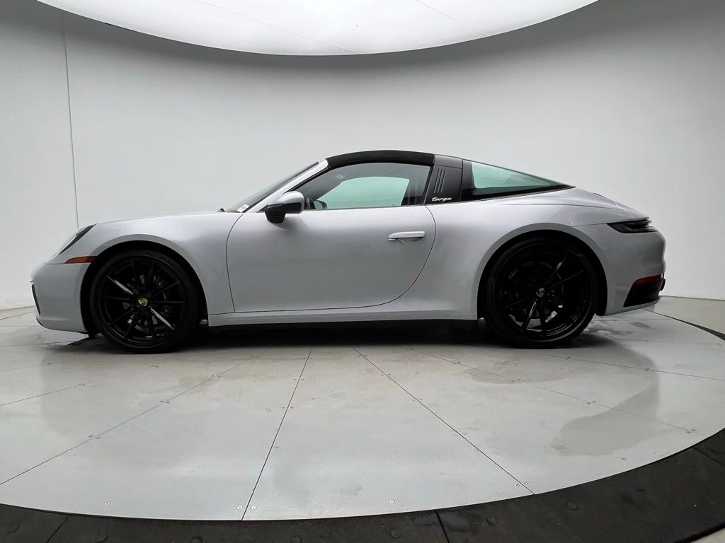 Thumbnail: 2024 Porsche 911 - 28