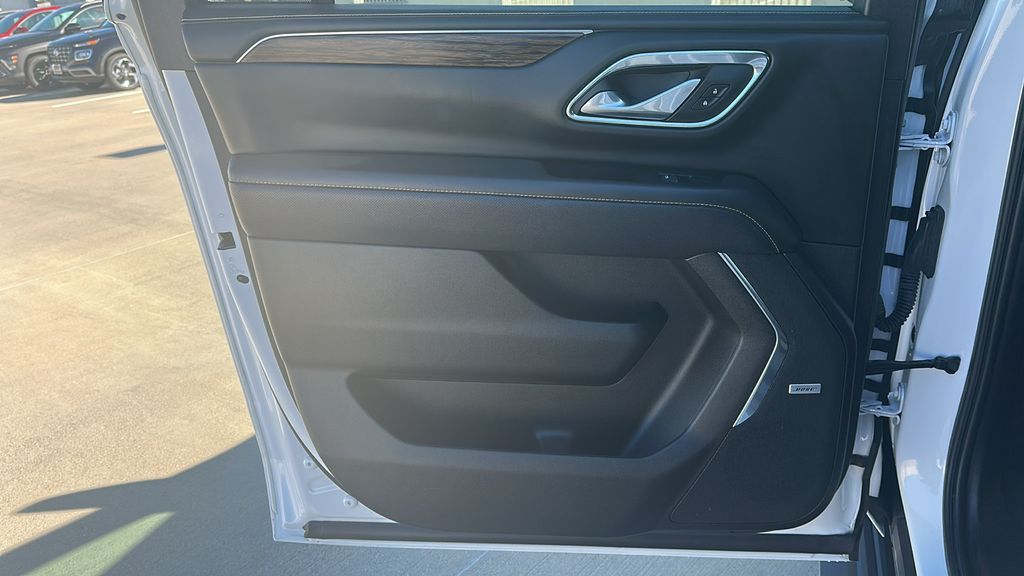 2023 Chevrolet Suburban Premier White at Baytown Hyundai