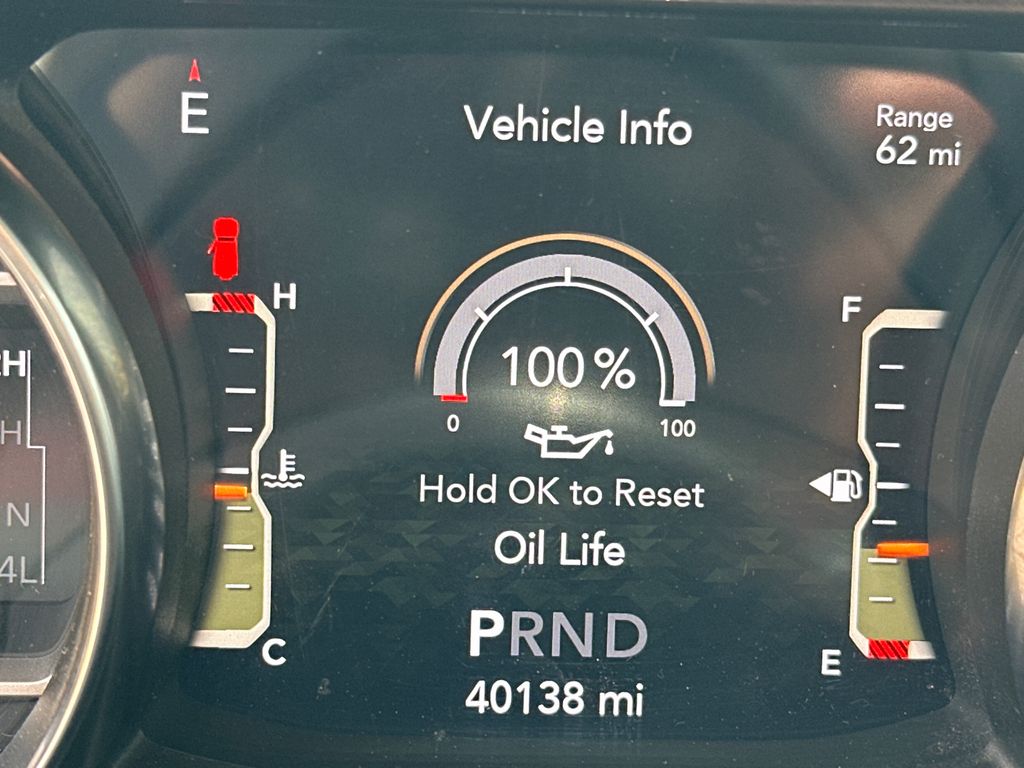 Used 2022 Gray Jeep Unlimited Sahara Altitude image 27
