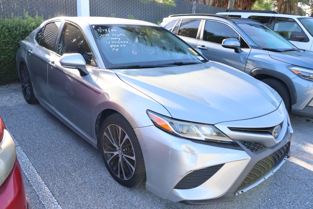Thumbnail: 2019 Toyota Camry - 6