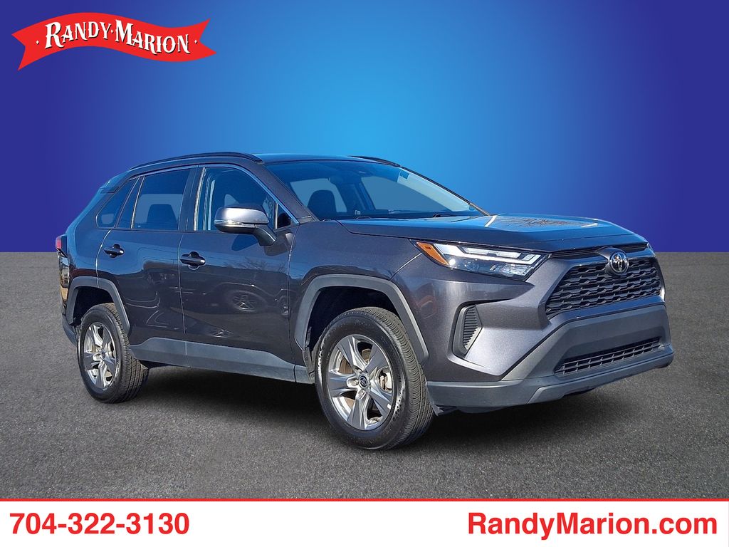 2024 Toyota RAV4 XLE FWD