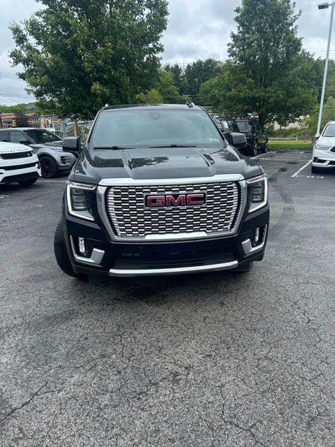 Used 2022 Black GMC Denali image 7