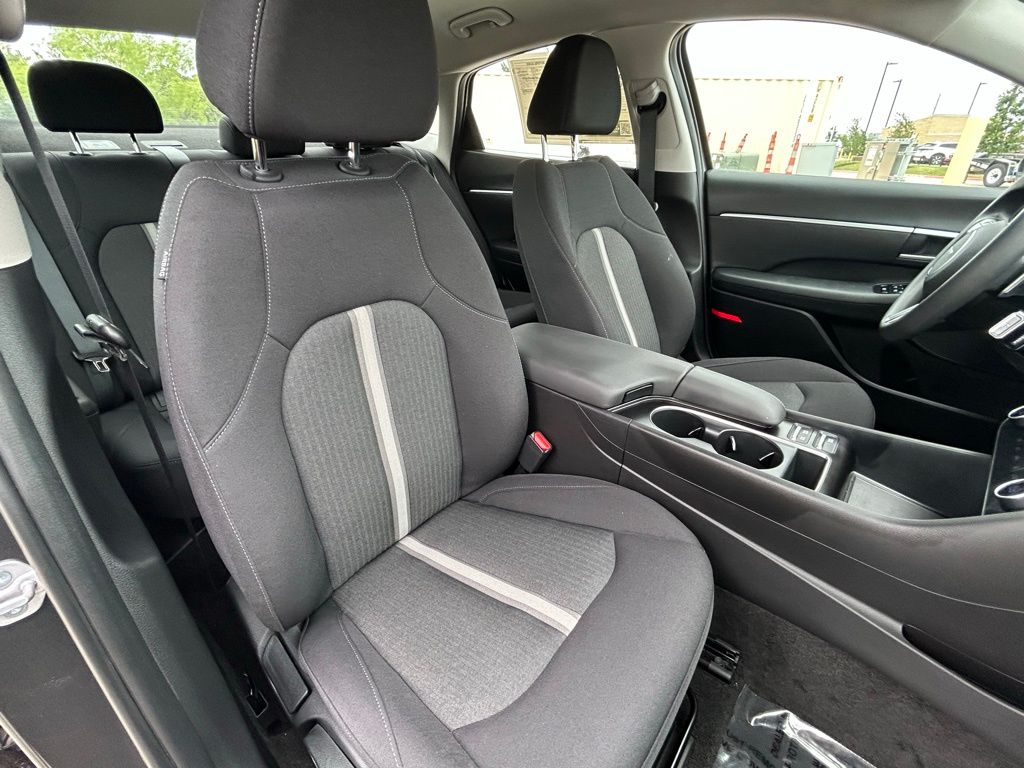2025 Hyundai Sonata SEL 27