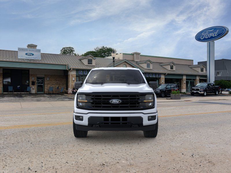 Used 2026 Oxford White Ford XLT image 6
