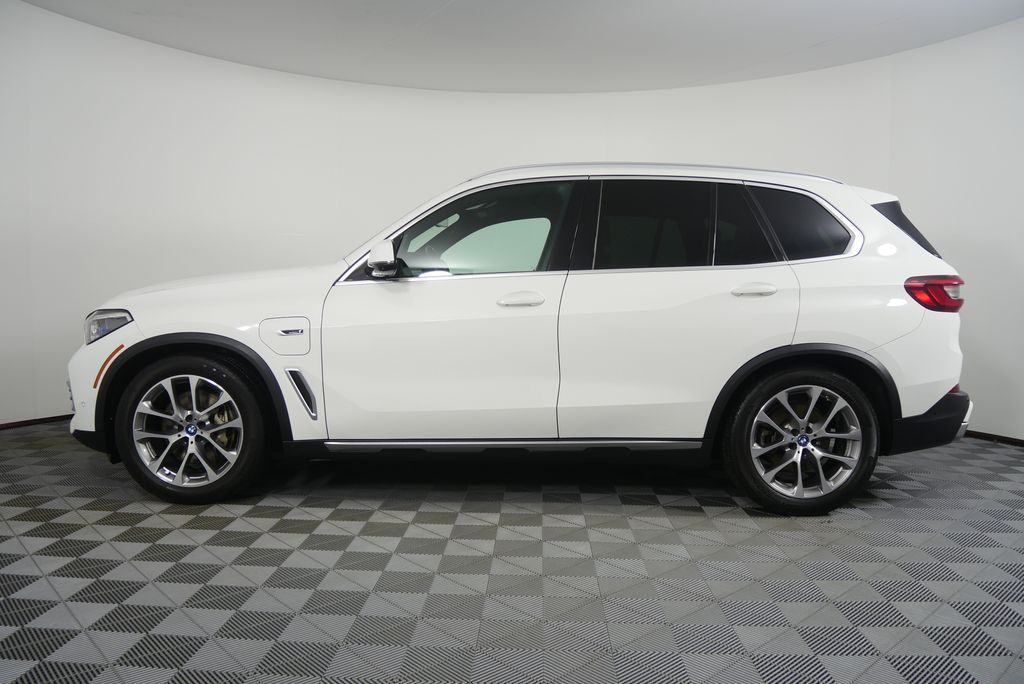 Thumbnail: 2023 BMW X5 - 6