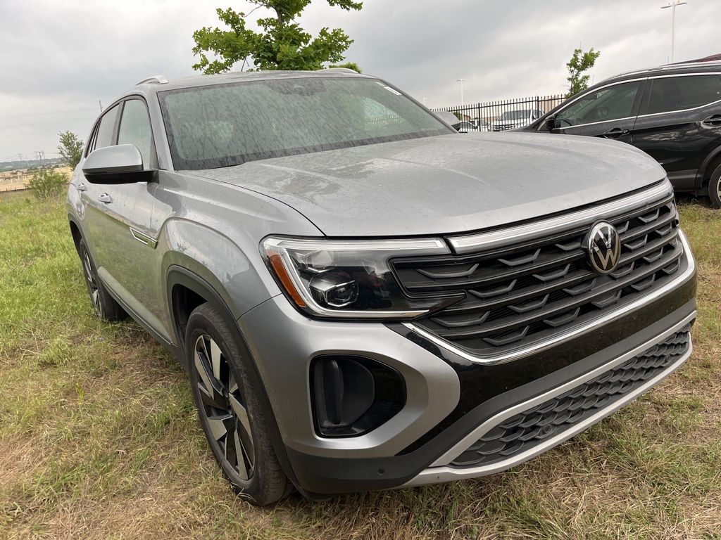 2024 Volkswagen Atlas SE 2
