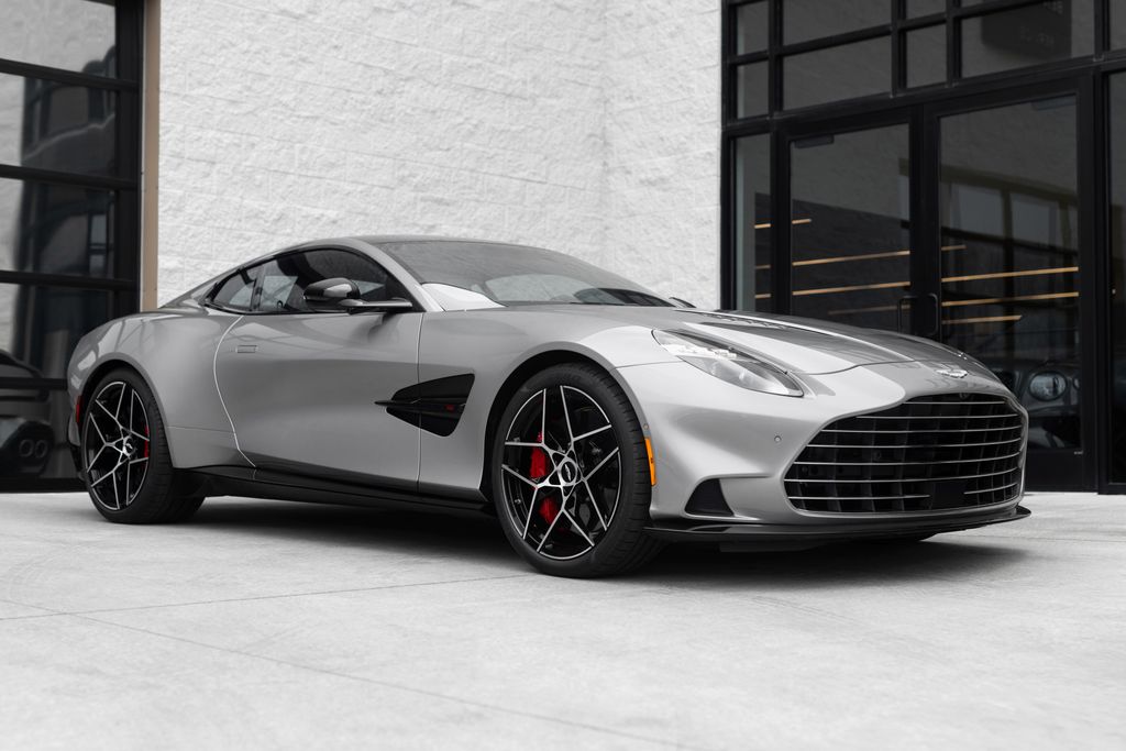 2026 Aston Martin Vanquish Coupe's photo
