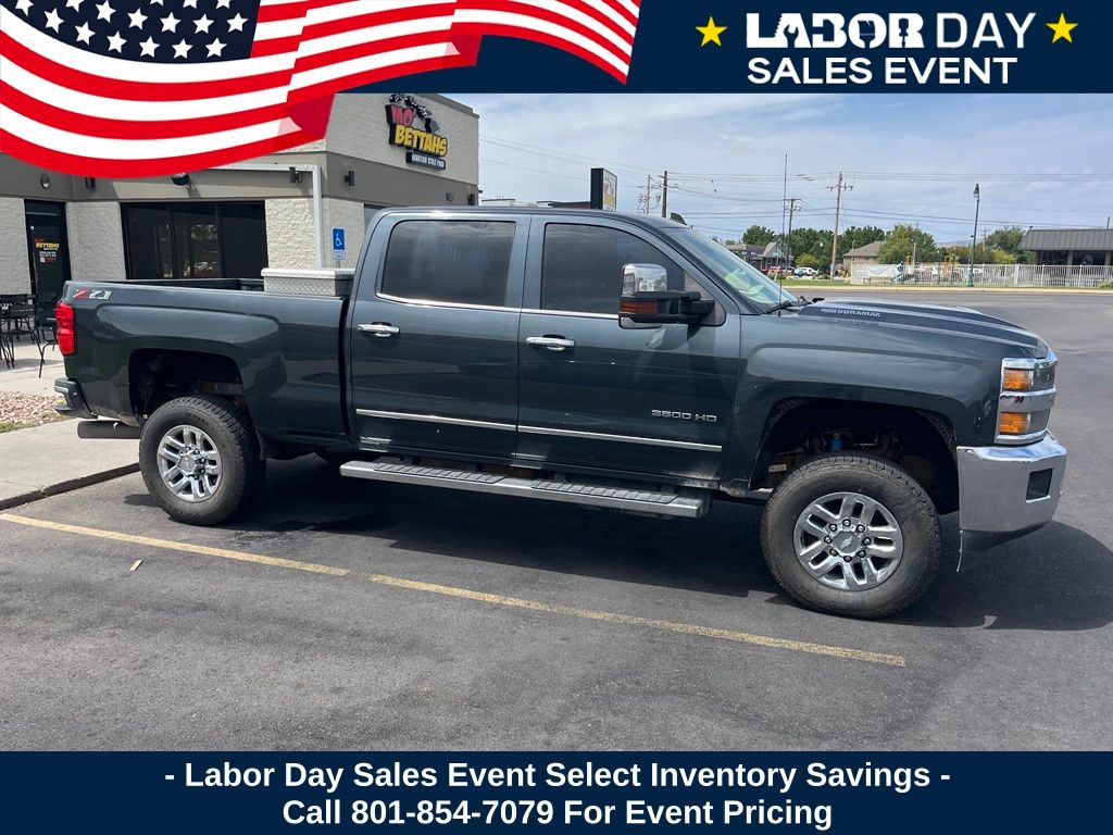 Gray (Graphite Metallic) 2018 Chevrolet Silverado 3500HD Pickup Truck Four-Wheel Drive 6-Speed Automatic