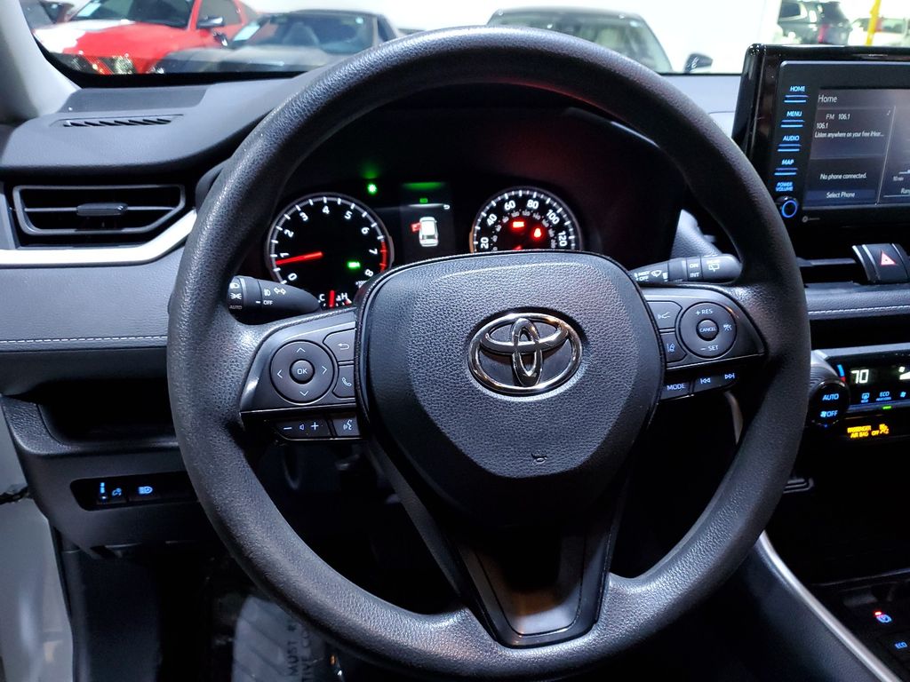 2021 Toyota RAV4 XLE 25