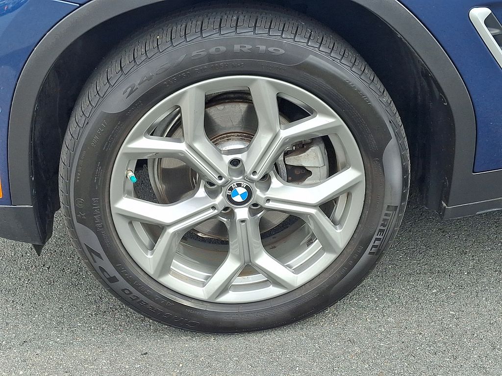 Thumbnail: 2021 BMW X3 - 8