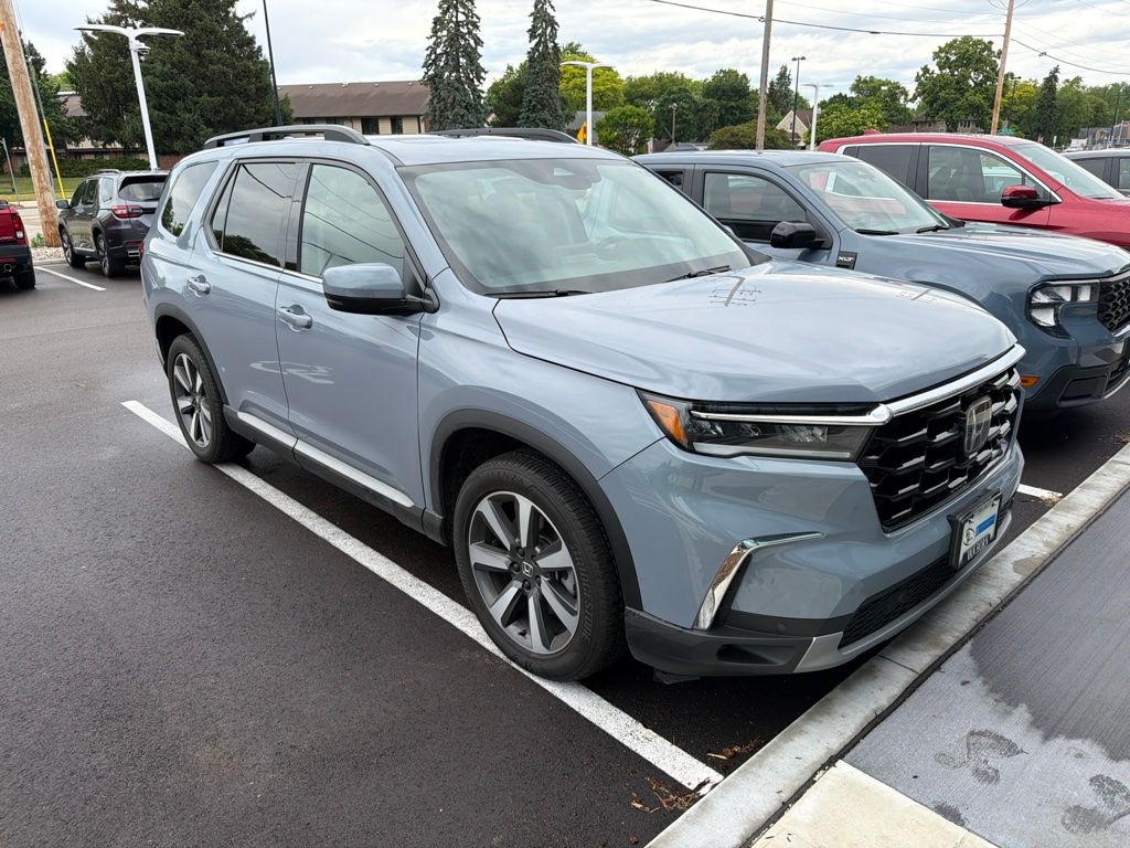 Gray 2025 Honda Pilot Touring AWD SUV / Crossover All-Wheel Drive Automatic
