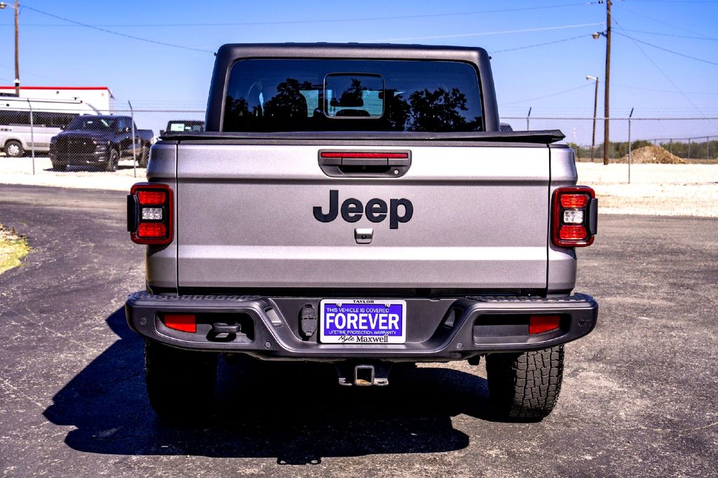 Used Car 2020 Jeep Gladiator  Sport For Sale Under $30,000 In Taylor, Texas