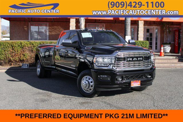 Diamond Black Crystal Pearlcoat 2022 RAM 3500 Pickup Truck Four-Wheel Drive 6-Speed Automatic