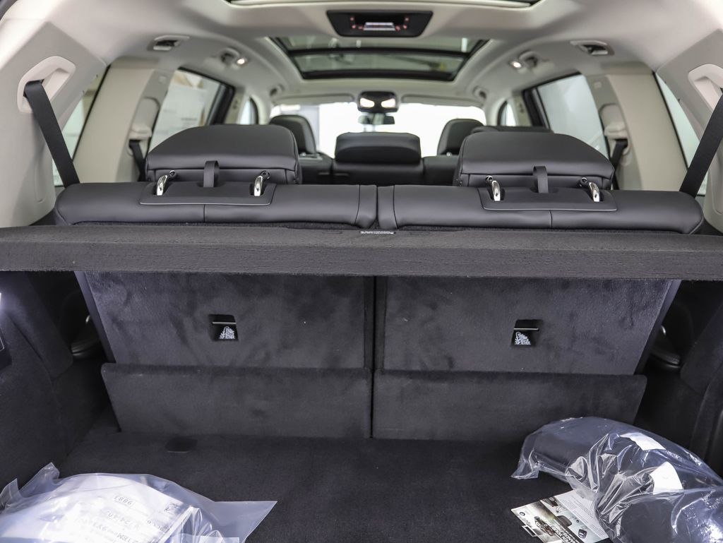 Thumbnail: 2025 BMW X7 - 26