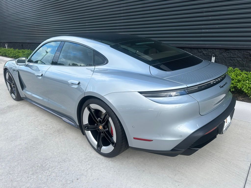 2025 Porsche Taycan 4S 3