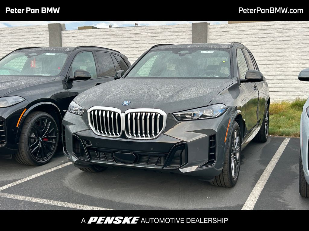 Thumbnail: 2026 BMW X5 - 1