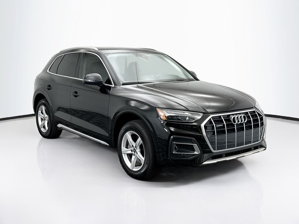 Thumbnail: 2023 Audi Q5 - 3