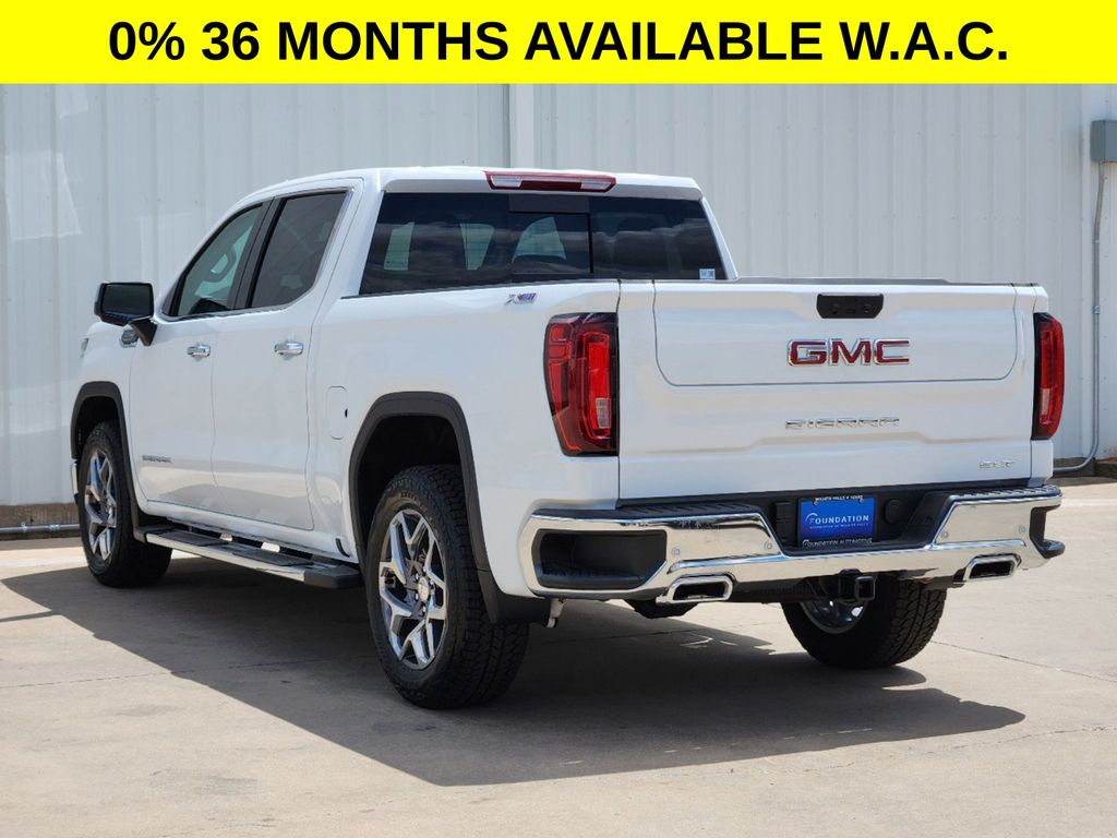 2024 GMC Sierra 1500 SLT 3