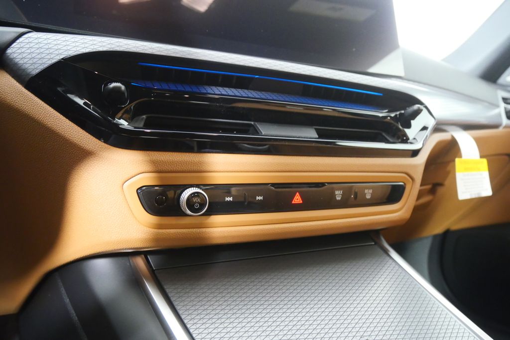 Thumbnail: 2026 BMW i4 - 22