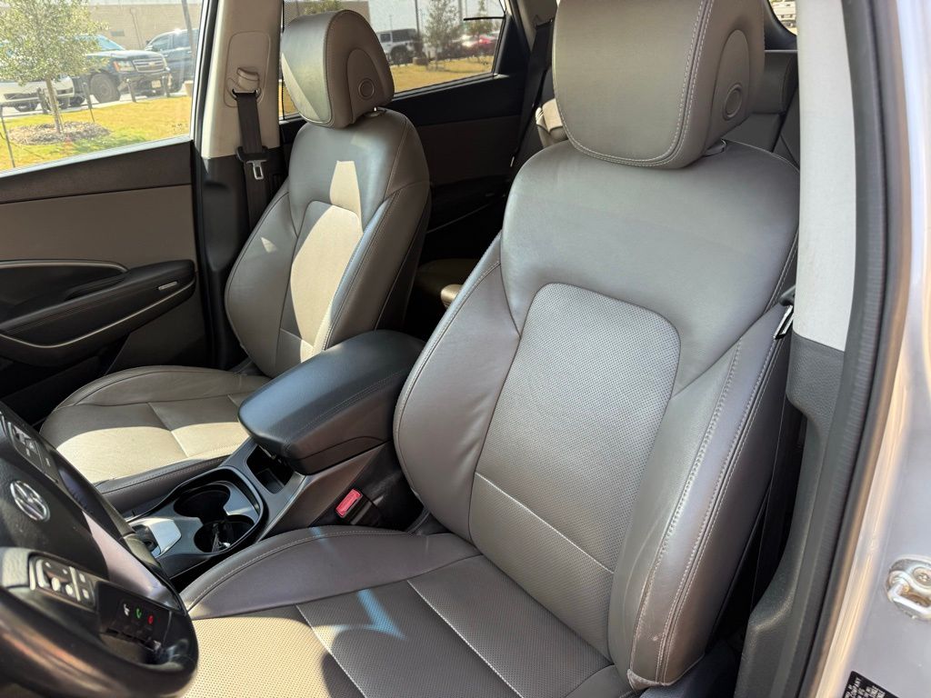 Thumbnail: 2017 Hyundai Santa Fe - 13