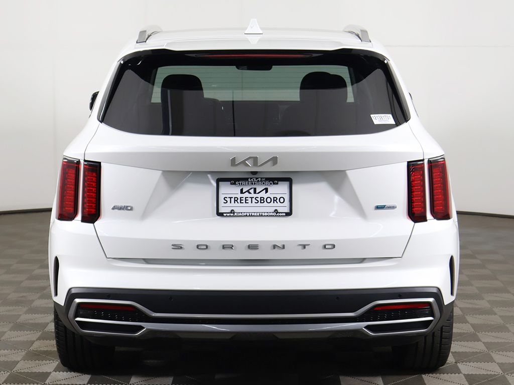 Used 2022 White Kia EX image 14