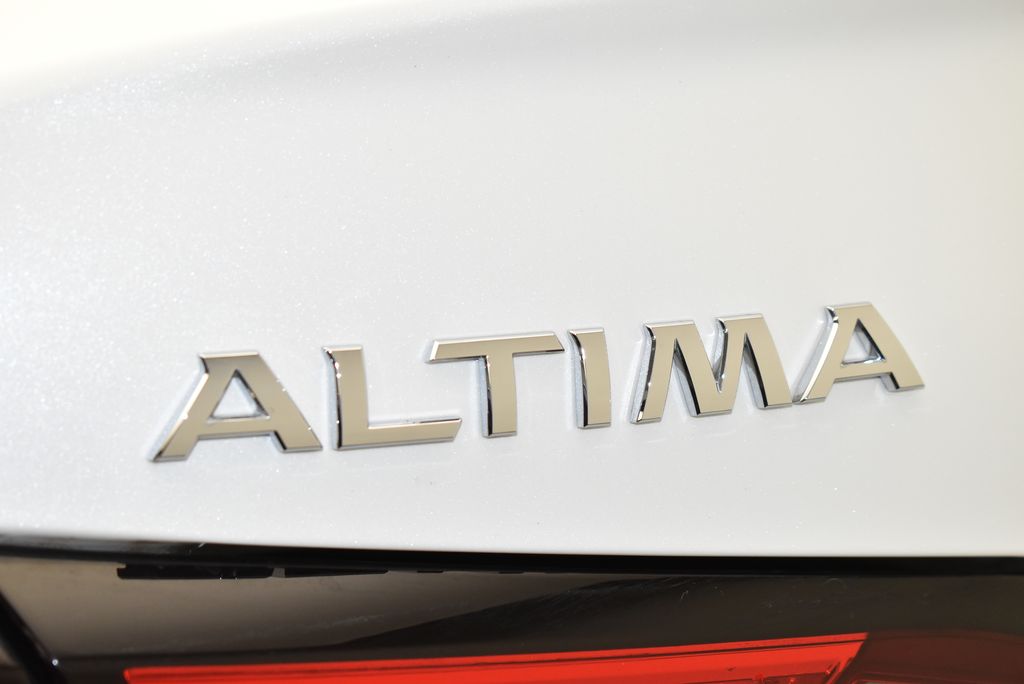 2022 Nissan Altima SV 9