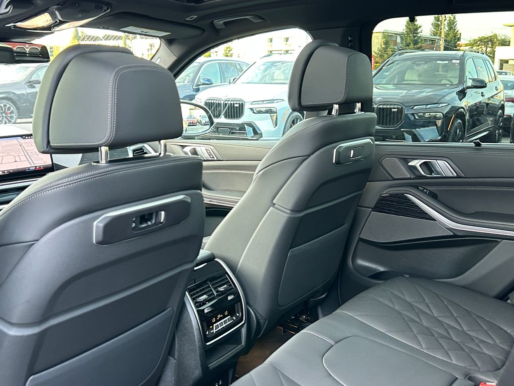 Thumbnail: 2026 BMW X5 - 31