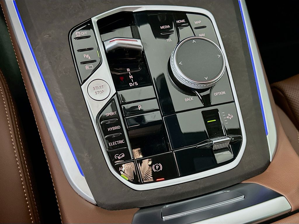 Thumbnail: 2024 BMW X5 - 17