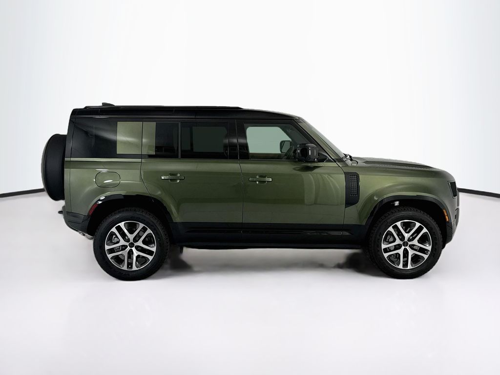 Thumbnail: 2026 Land Rover Defender - 4