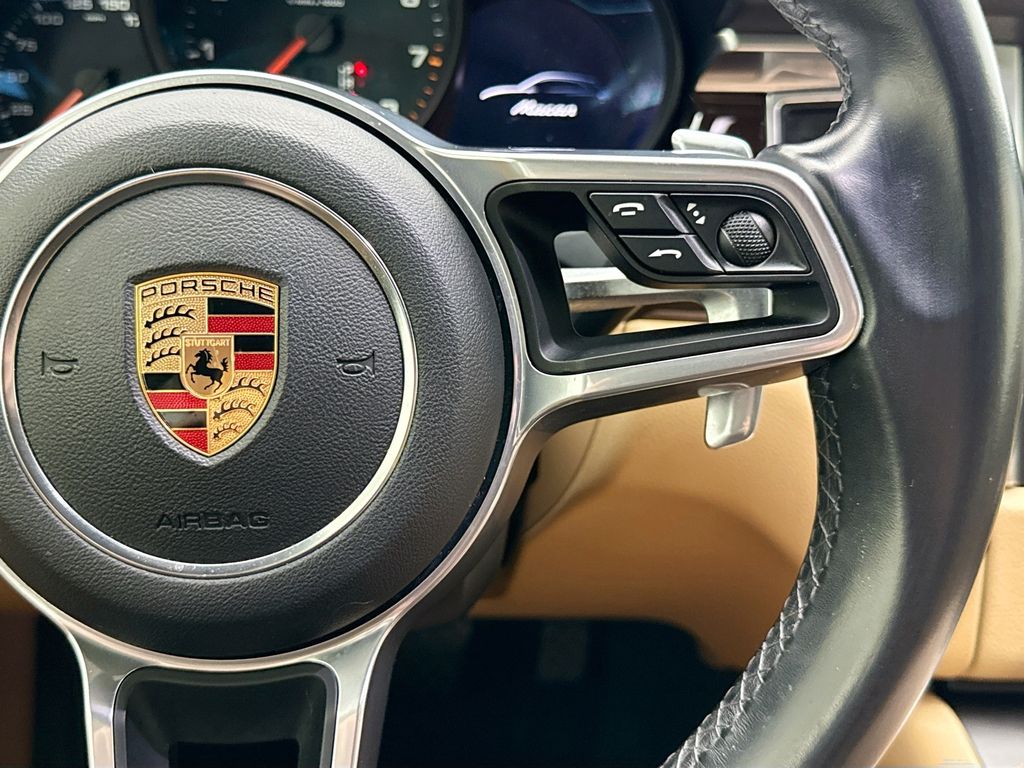 Thumbnail: 2018 Porsche Macan - 12
