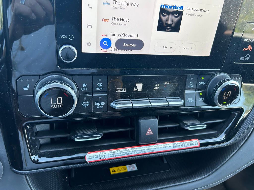 Thumbnail: 2025 Toyota Highlander - 26