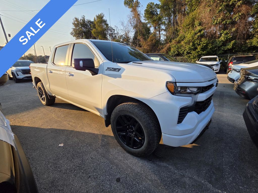 2025 Chevrolet Silverado 1500 RST Crew Cab 4WD