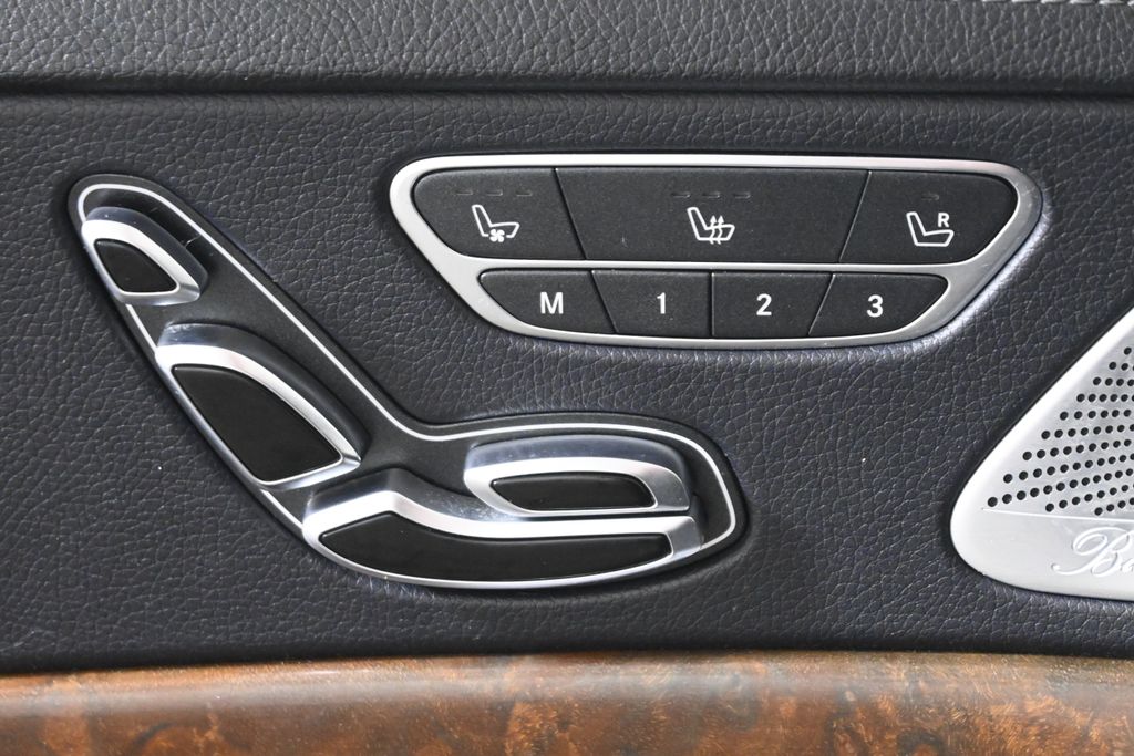 Thumbnail: 2016 Mercedes-Benz S-Class - 27