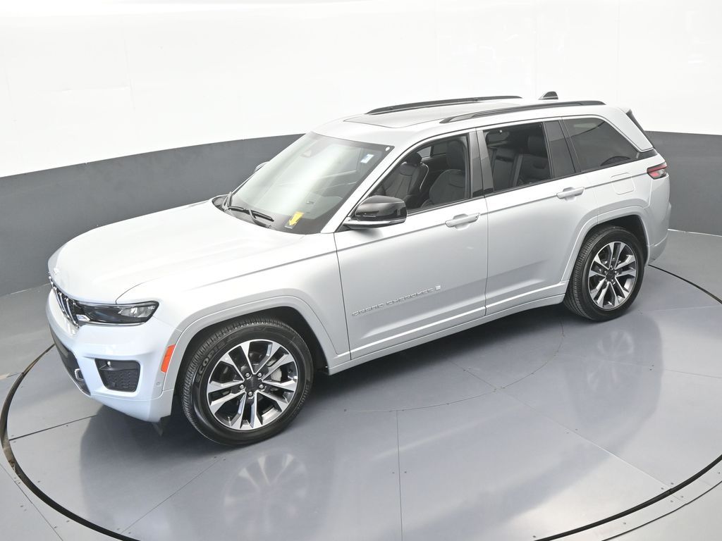 Used 2024 Silver Zynith Jeep Overland image 55