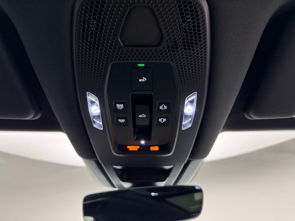 Thumbnail: 2025 Porsche Cayenne - 32