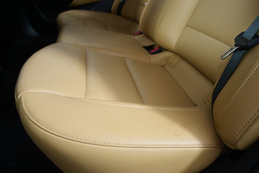 2020 Kia Cadenza Limited 14