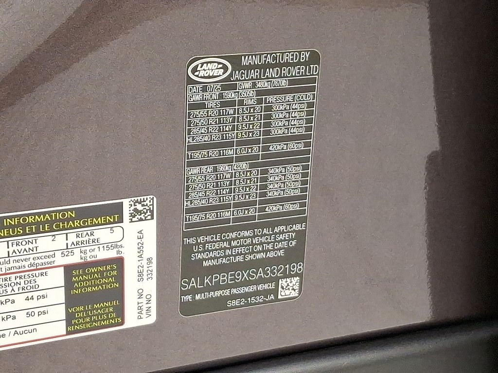 Thumbnail: 2025 Land Rover Range Rover - 20