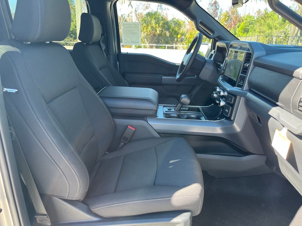 New 2026 Silver Ford XLT image 27