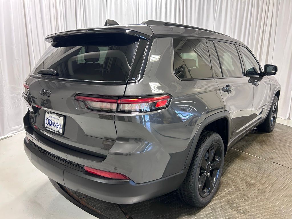 used 2022 Jeep Grand Cherokee L car, priced at $32,899