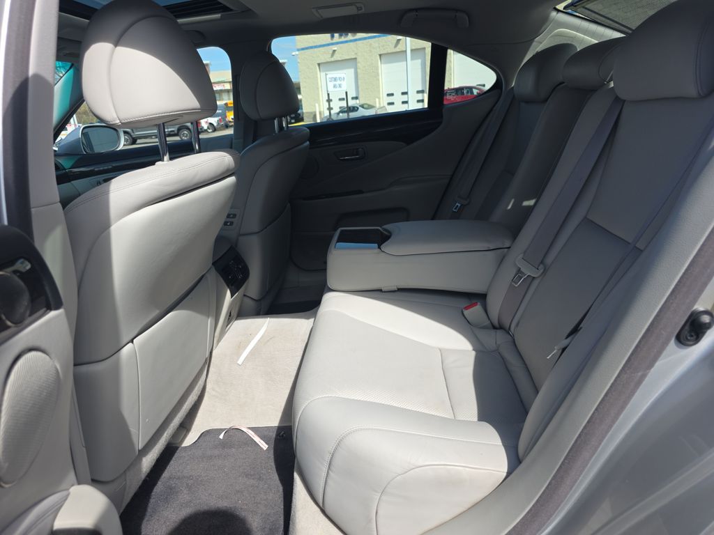 Used 2009  Lexus 460 image 47